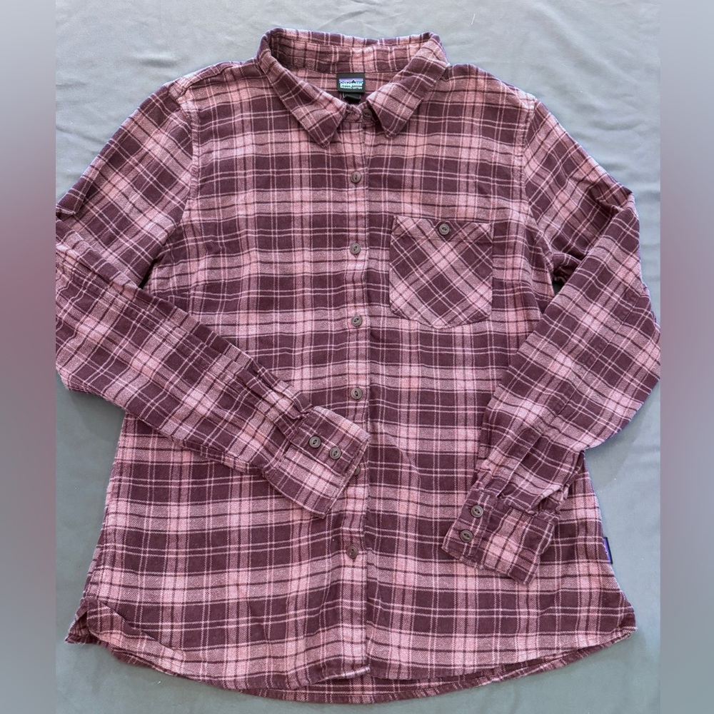 Patagonia Women’s 6 Heywood Flannel Cotton Shirt Purple & Pink Plaid Gorpcore